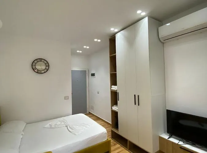 Luxury In Blloku Area Apartament